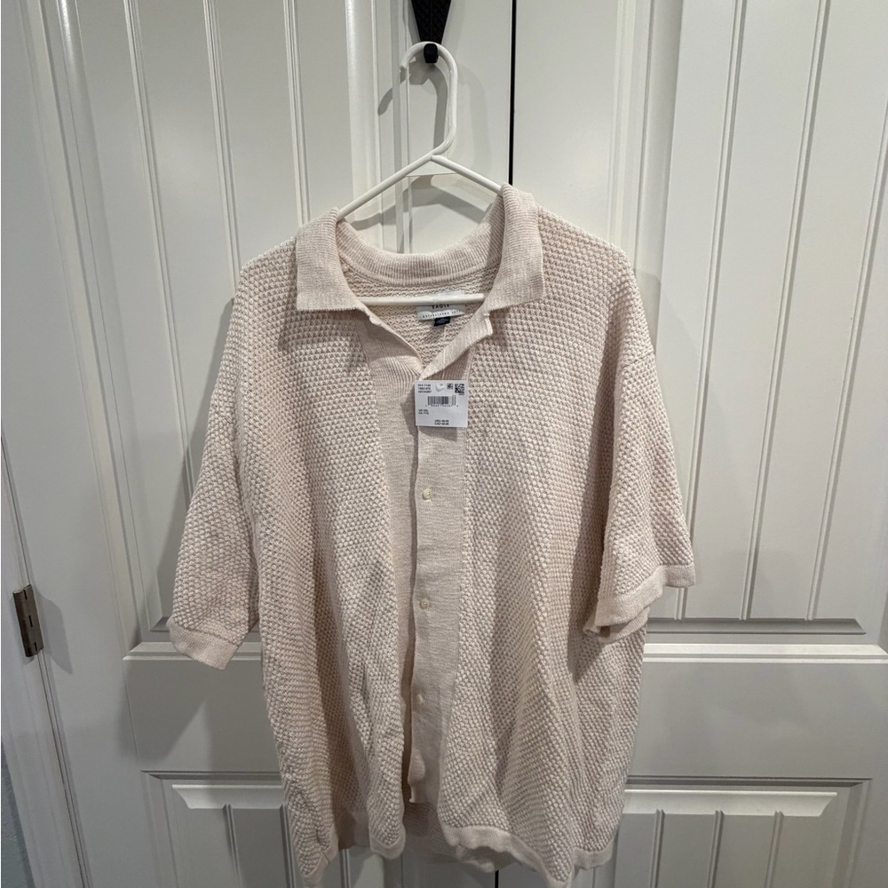 American Eagle Outfitters Men's Beige Textured Button Down Shirt